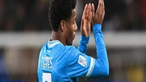 多特蒙德遭斯图加特逆转，连胜势头中断。